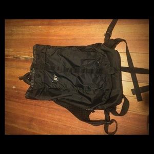 REI flash 18 backpack